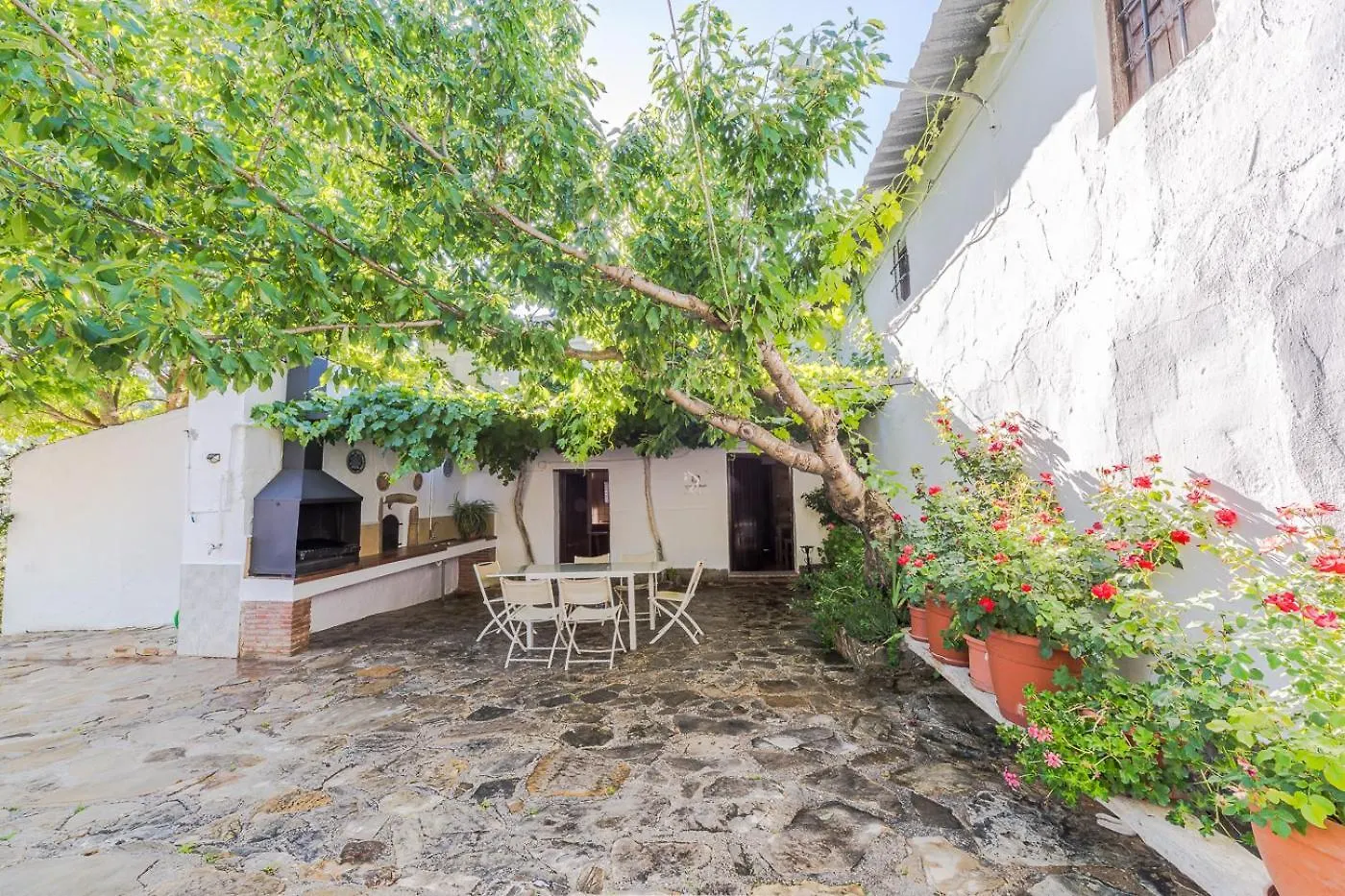 Cortijo Rural Las Nogueras Cortijada Los Chorreros Holiday home