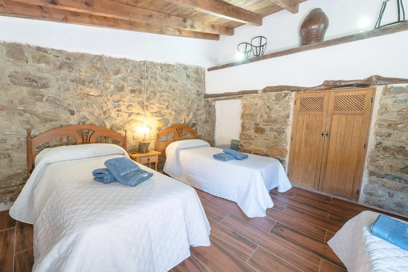 Holiday home Cortijo Rural Las Nogueras Cortijada Los Chorreros