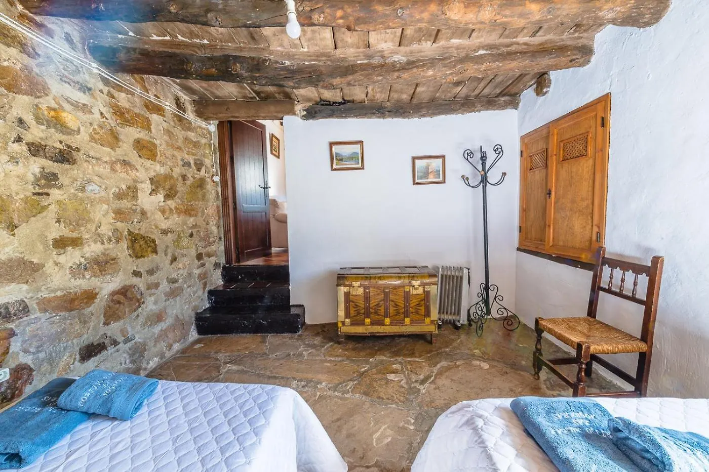 別荘 Cortijo Rural Las Nogueras Cortijada Los Chorreros スペイン